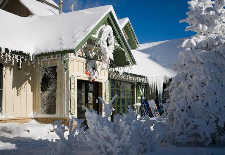 Mountain Lodge Сноушу Екстер'єр фото
